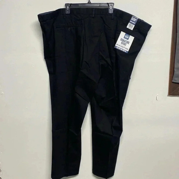 Dockers  signature khaki black pants size w60/L32 big and tall - Picture 2 of 4
